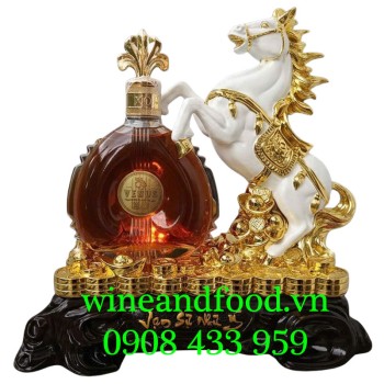 Rượu phong thủy Bạch Mã Brandy Venus XO 700ml
