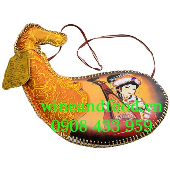 Rượu sữa ngựa Mông Cổ hình bao tử Dê 450ml