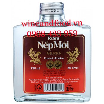 Rượu Vodka Nếp Mới Halico 250ml