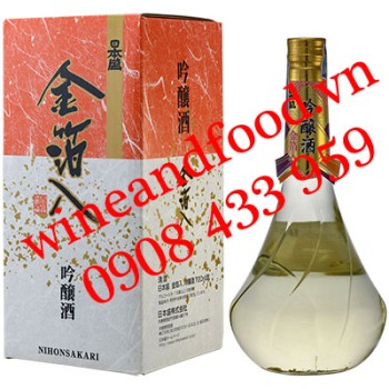 Rượu Sake Kinpakuirl Ginjoshu Nihonsakari vảy vàng 720ml